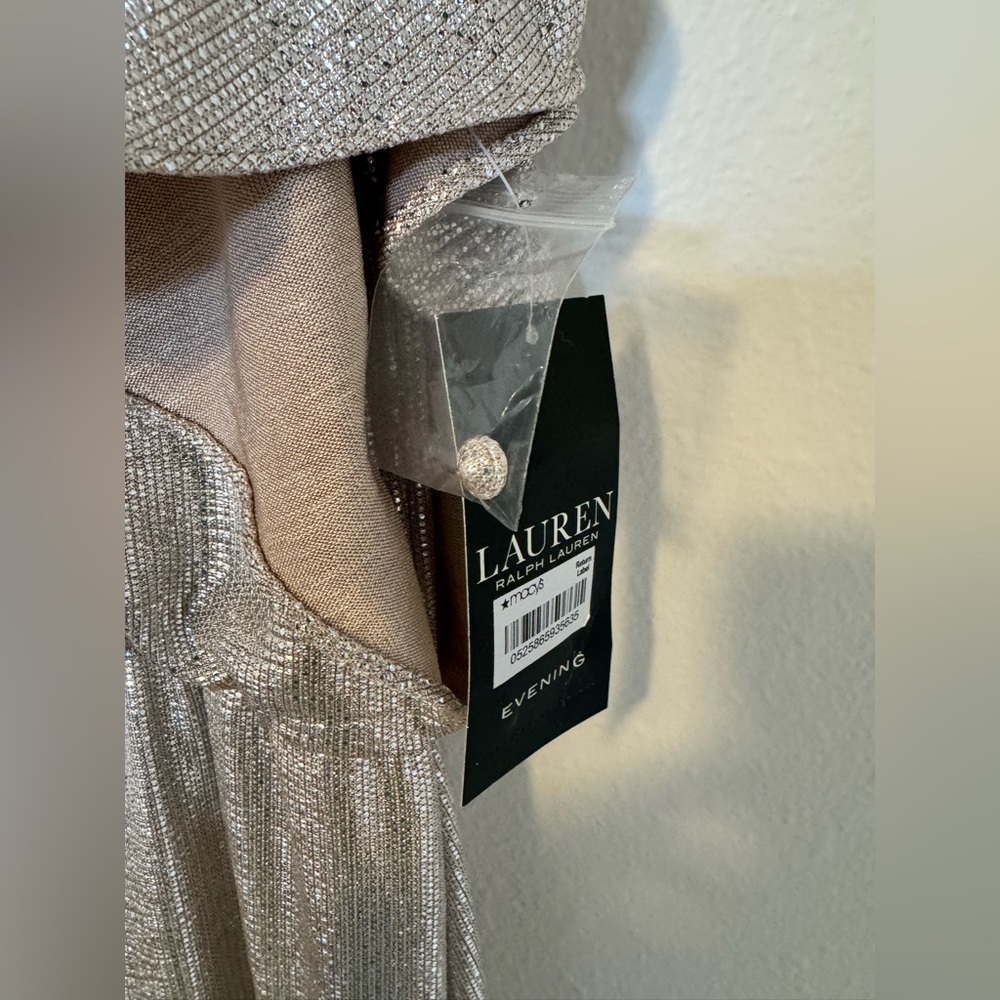 NEW Lauren Ralph Lauren Metallic Cold Shoulder Gown Champagne Formal Size 4 NWT - Picture 8 of 10